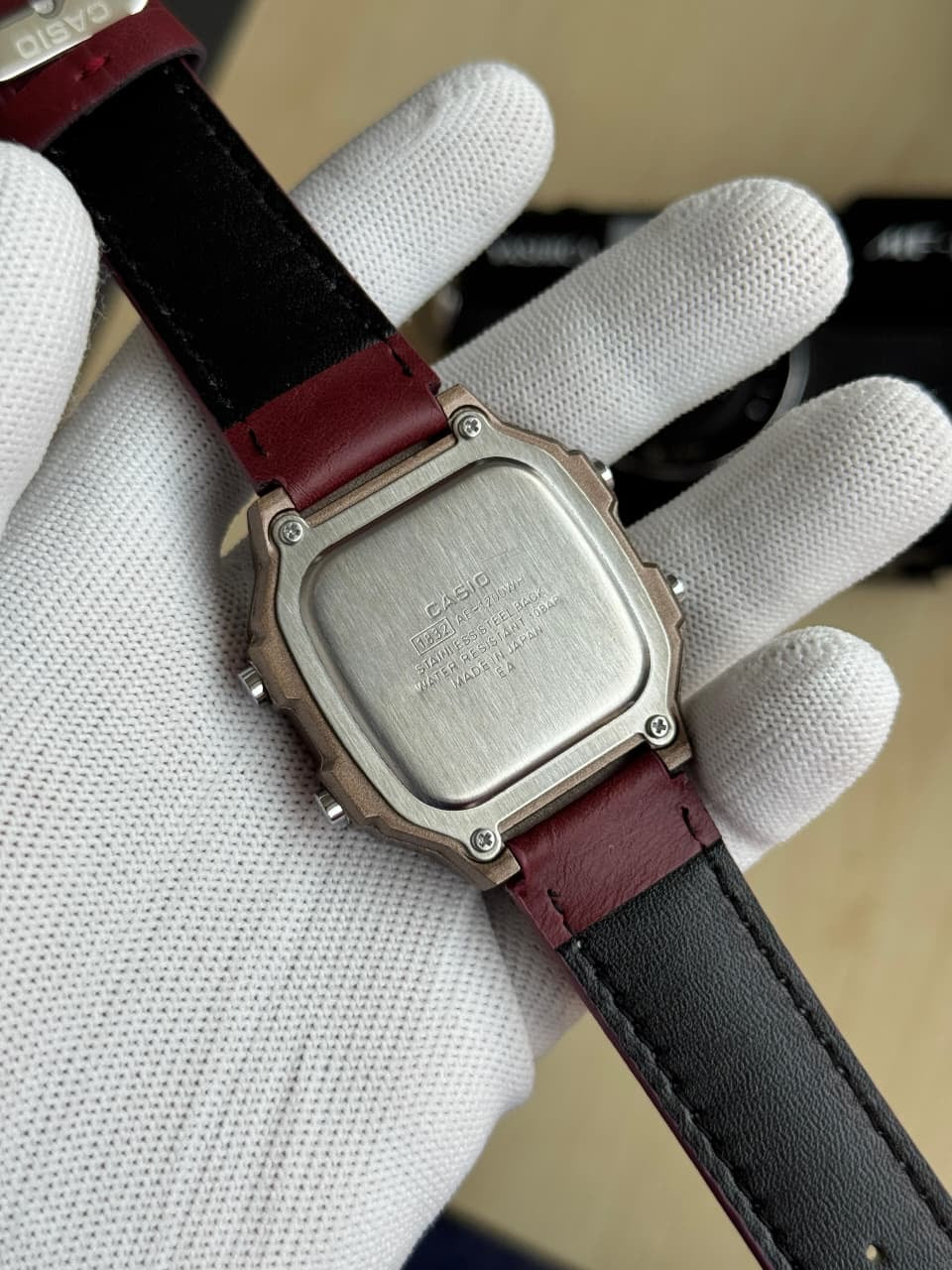 TRENDING LEATHER WATCH