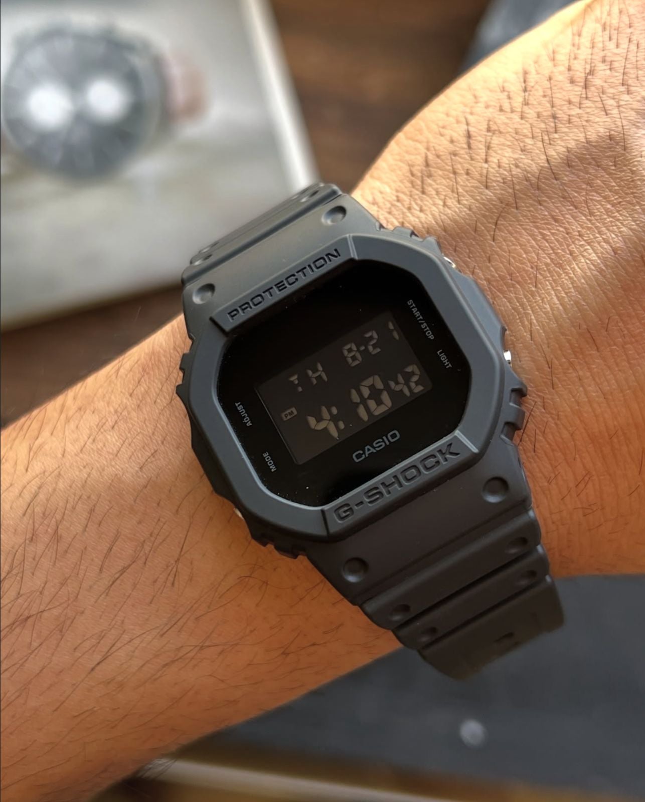 CASIO PREMIUM WHATCH FOR UNISEX